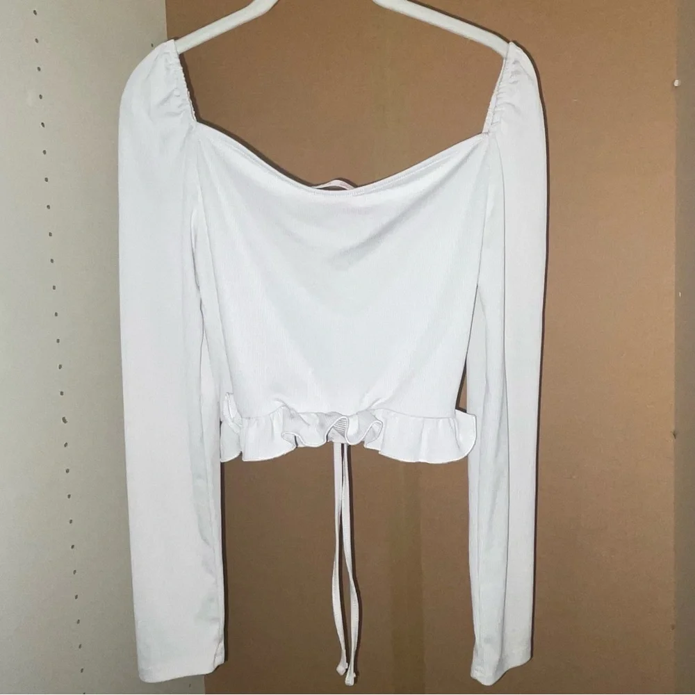 White Cropped Long Sleeve Shirt with Ruching and Ties - Picture 6 of 7